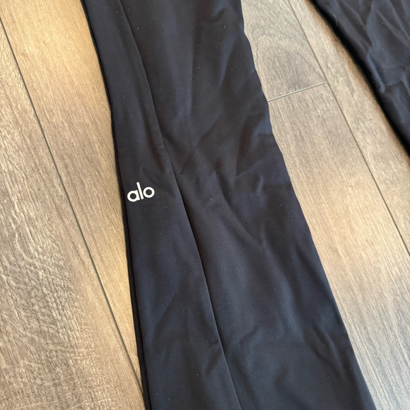 Alo high-waist 7/8 zip it flare legging - Picture 13 of 13